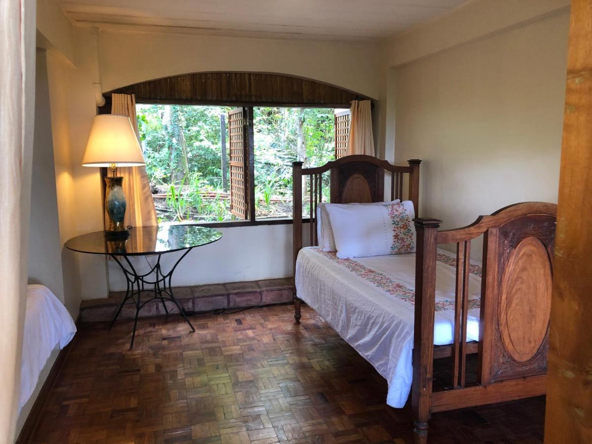 Ataalaya Farmhouse Batangas Exterior photo