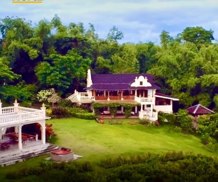 Ataalaya Farmhouse Batangas Exterior photo