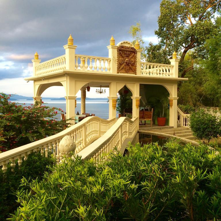 Ataalaya Farmhouse Batangas Exterior photo