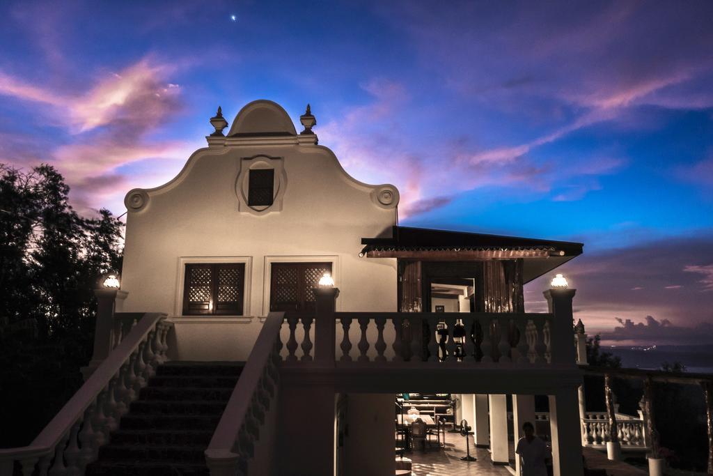 Ataalaya Farmhouse Batangas Exterior photo