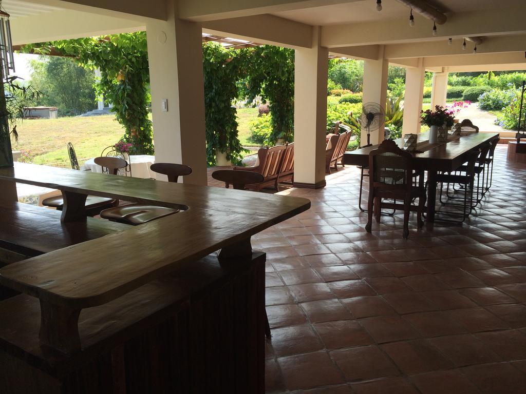Ataalaya Farmhouse Batangas Exterior photo